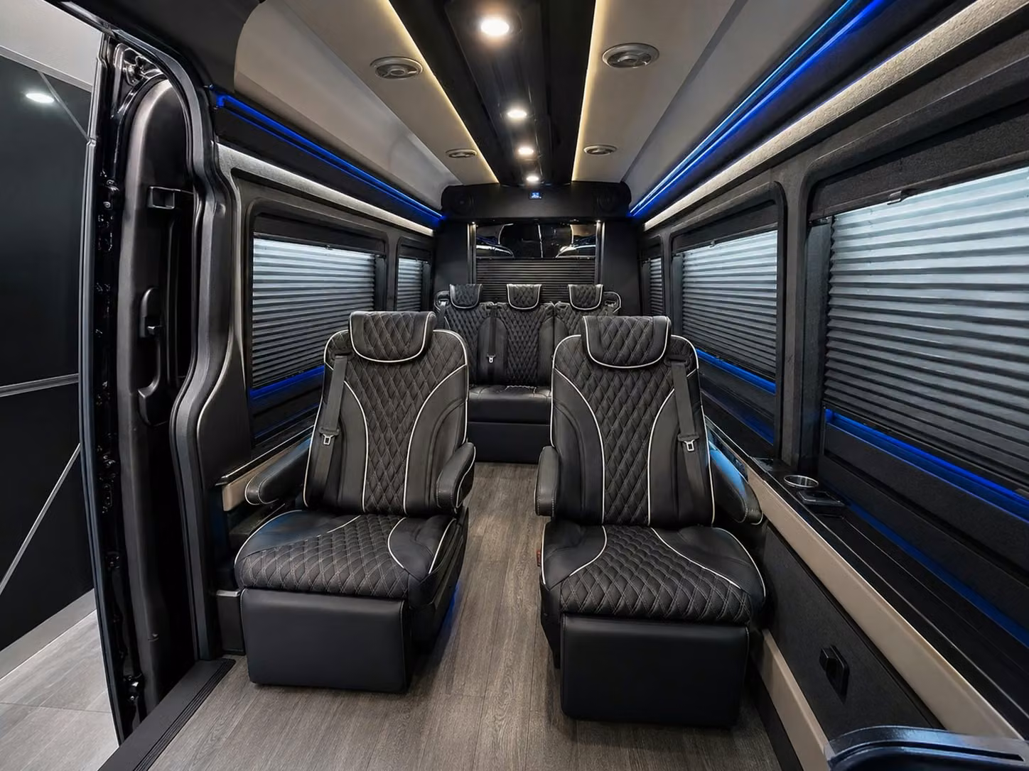 airport transfers to den from thornton s top hotels and venues