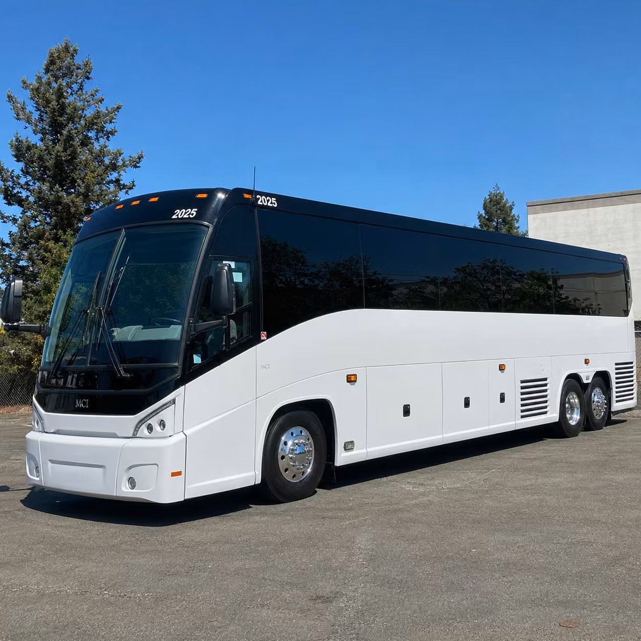 coachbusthornton com is the easiest way to get your group to red rocks from thornton