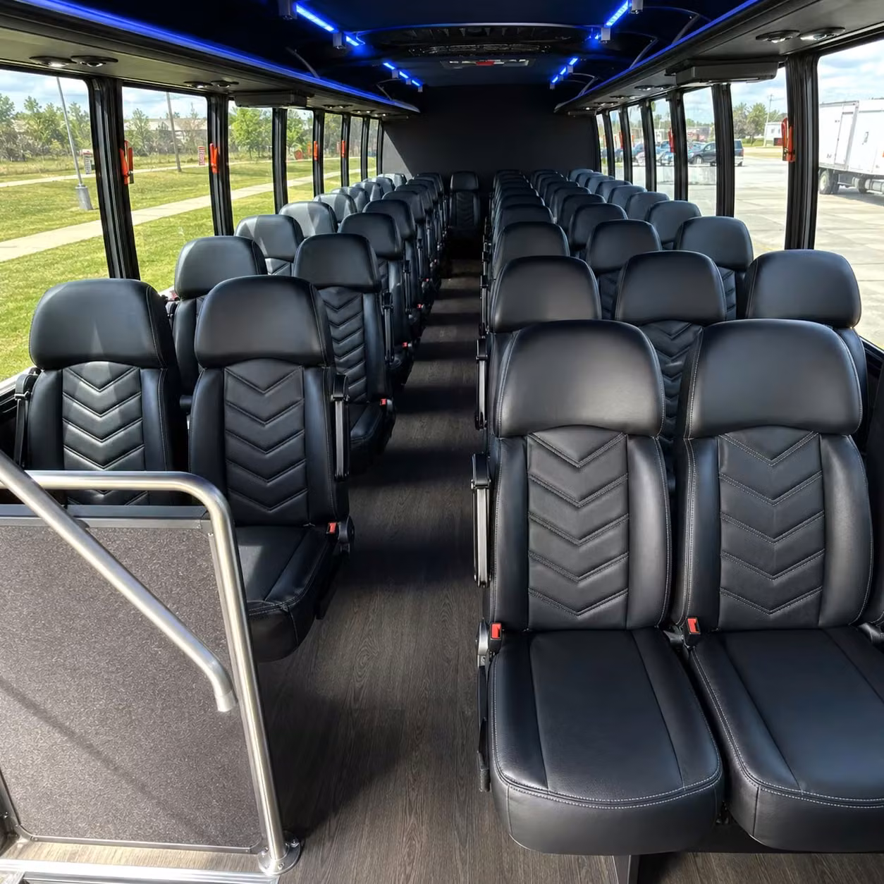 minibus rentals for thornton youth group and bible study events