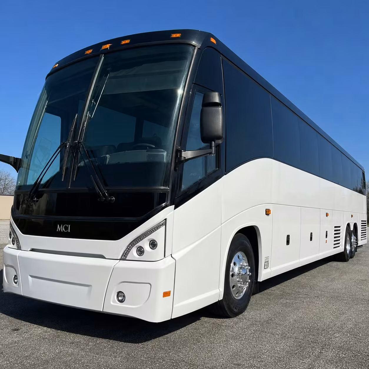 reliable thornton airport shuttles for hotels events and employee groups