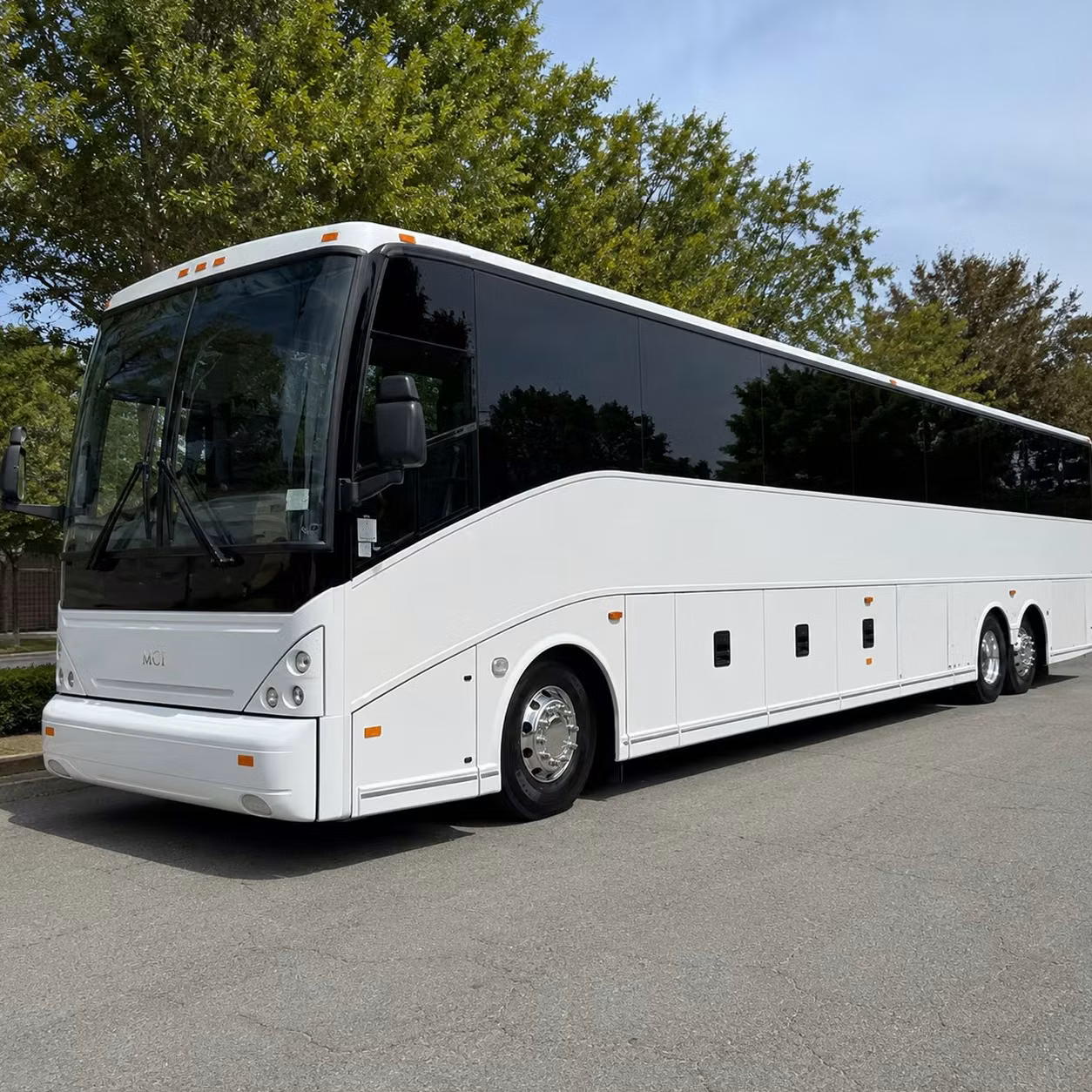 shuttle your thornton workforce between facilities worksites and off site parking